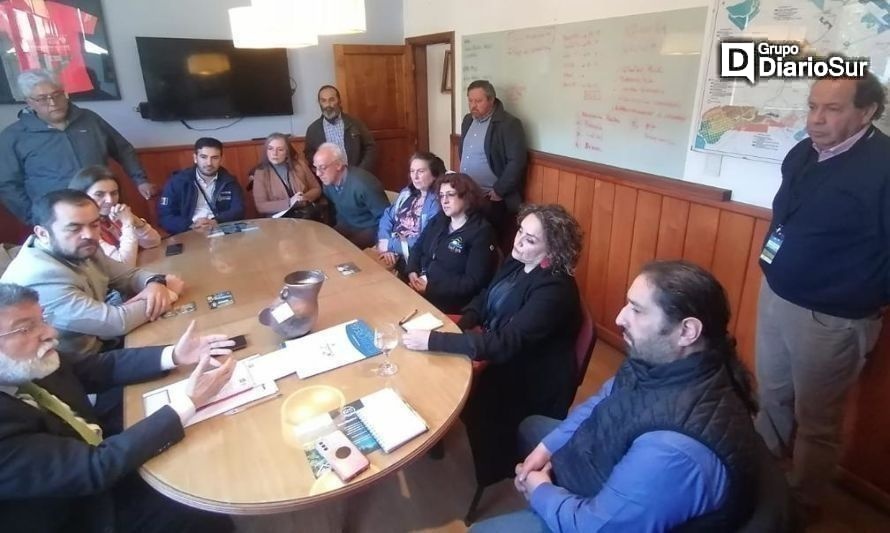 Representantes de Futrono y Lago Ranco plantearon demandas conjuntas en San Martín de Los Andes
