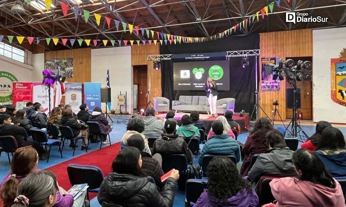 Representación de Esquel se sumó a exitoso Encuentro Cooperar para Emprender en Chile